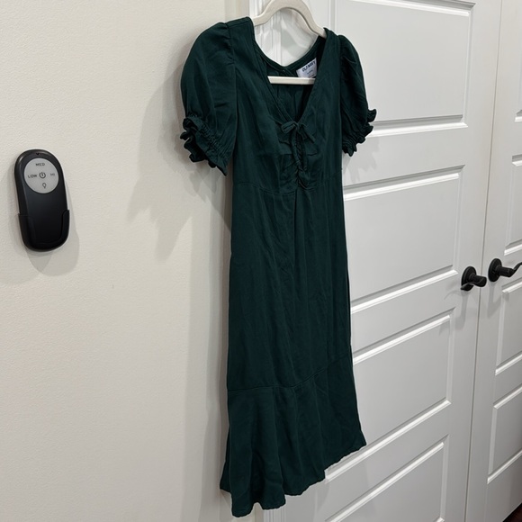 NEW Girls Hunter Green Dress Holiday Party Short Sleeve, size XL 14-16 - Picture 5 of 11